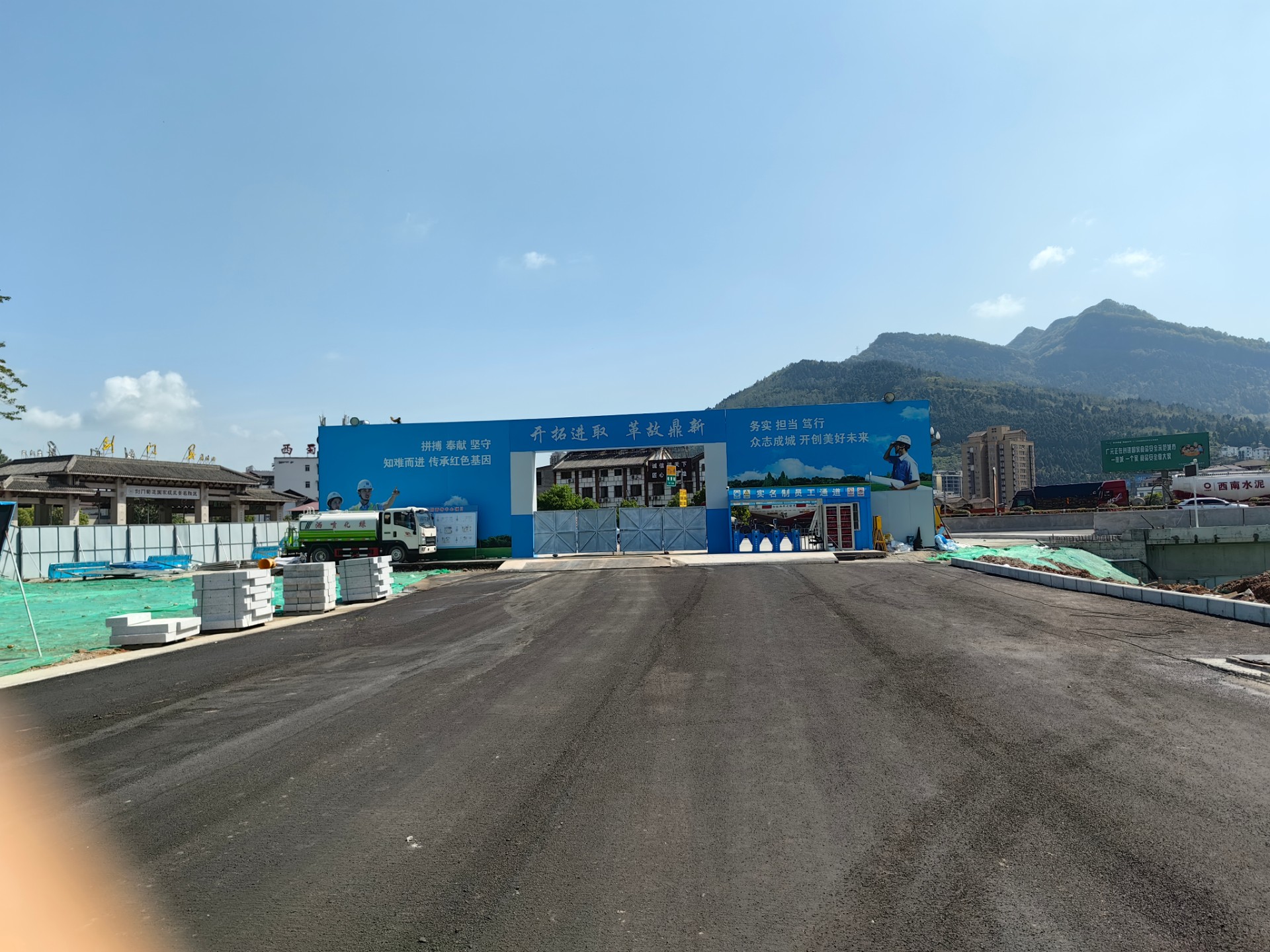 1714267247452952.jpg eef1b5991c7929b64aaebe4ecfb480c.jpg