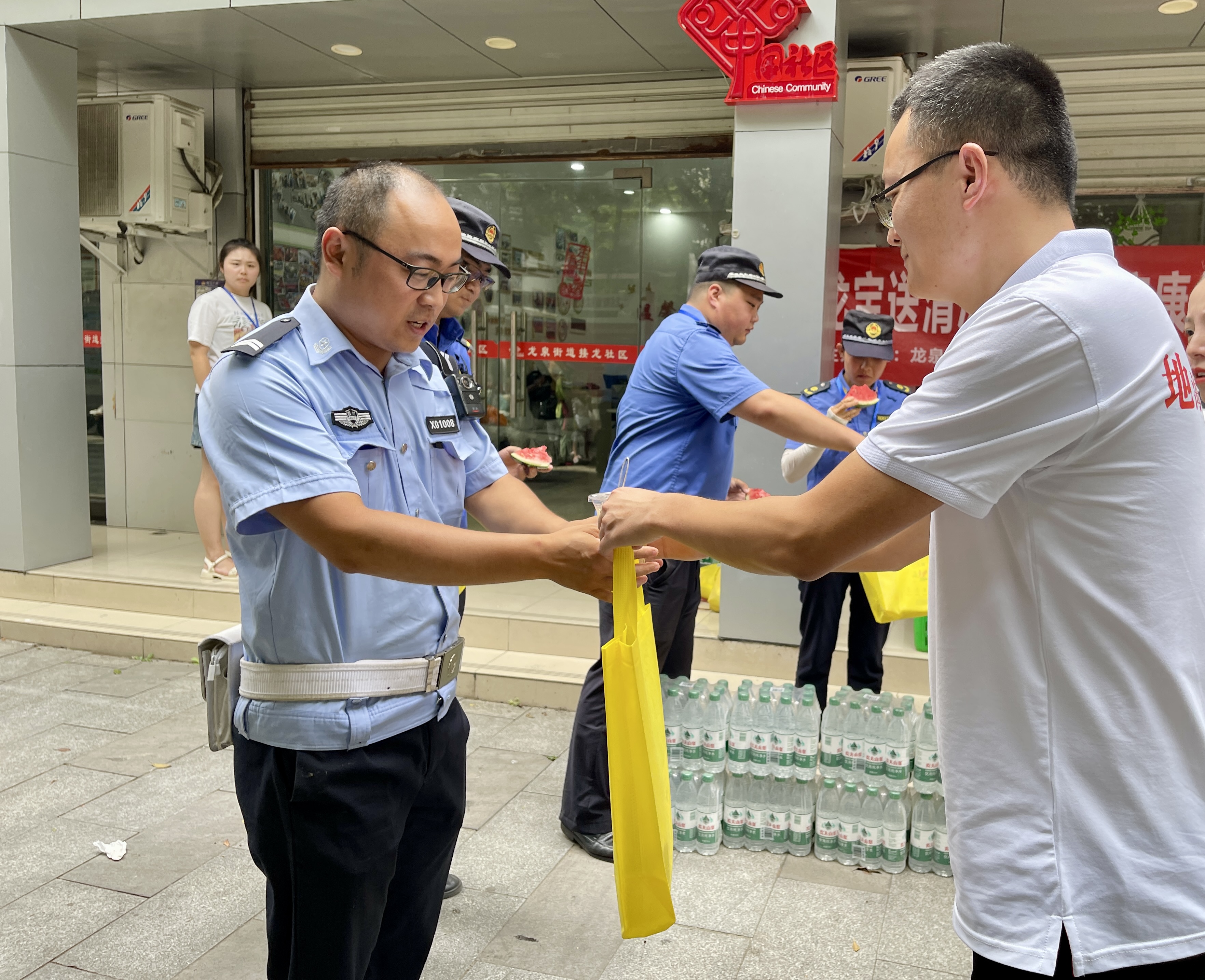 1722304188776508.jpg 28d818053e1ca6b0197c16dc56c4447.jpg