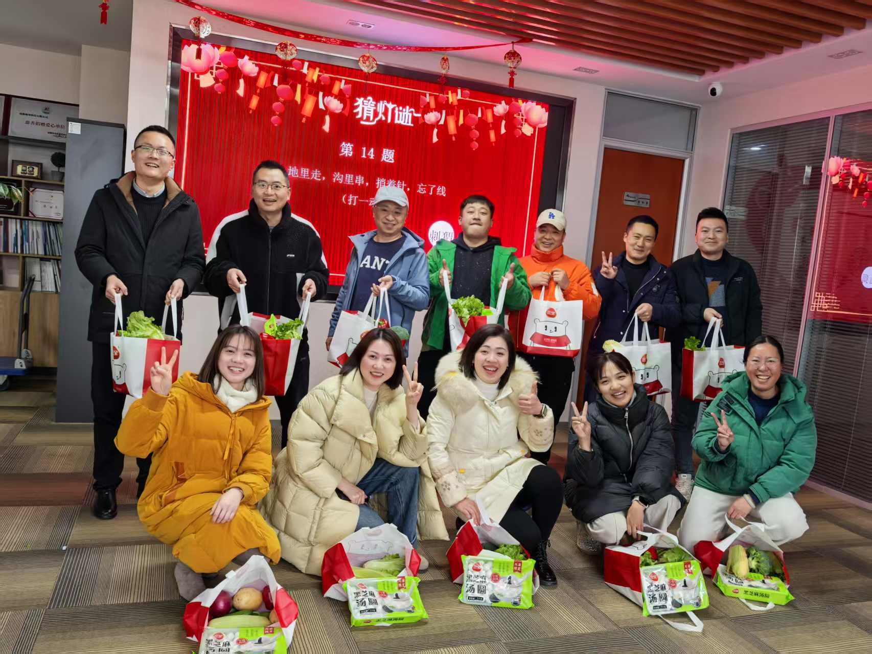 1739502594103788.jpg 64ac602c2b58240ad82f533ebe113ee.jpg