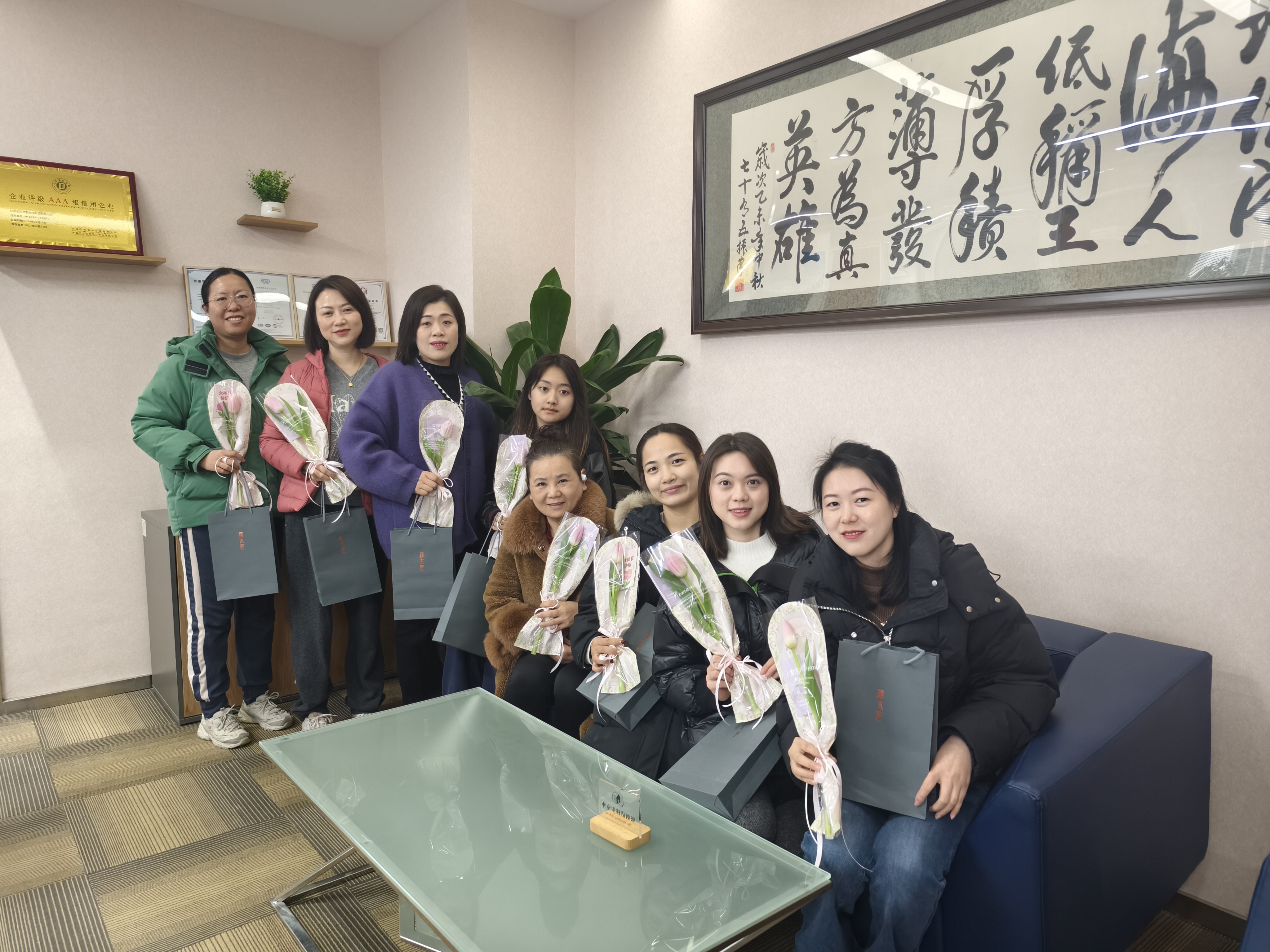 1741683427109881.jpg 9b6b26e48444d05d835b807df73e690.jpg