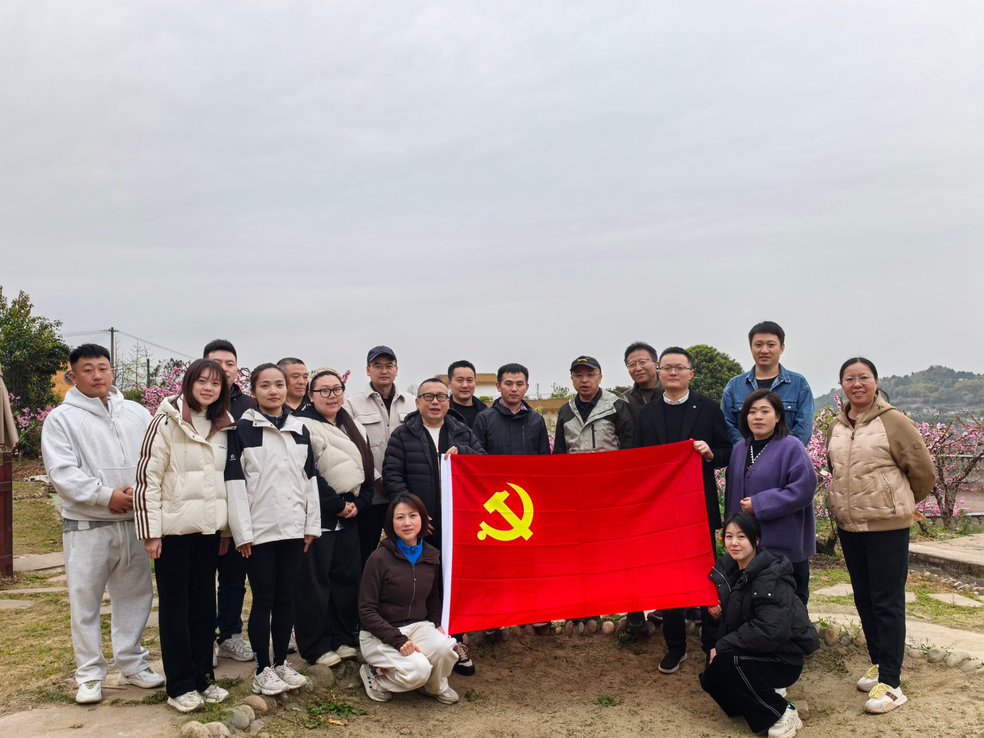 1744014784166317.jpg 4c47306616ccd03e81e42d146db7ef8.jpg